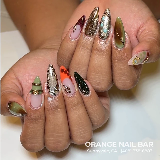 ORANGE NAIL BAR